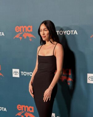 Stephanie Shepherd Instagram - grateful to be invited to present the award for TV episodic Drama to the producers of Apple TV  “Extrapolations” at the Environmental Media Awards. 

the @green4ema EMA’s recognize productions for environmentally conscious story telling on screen and sustainability efforts behind the scenes <3