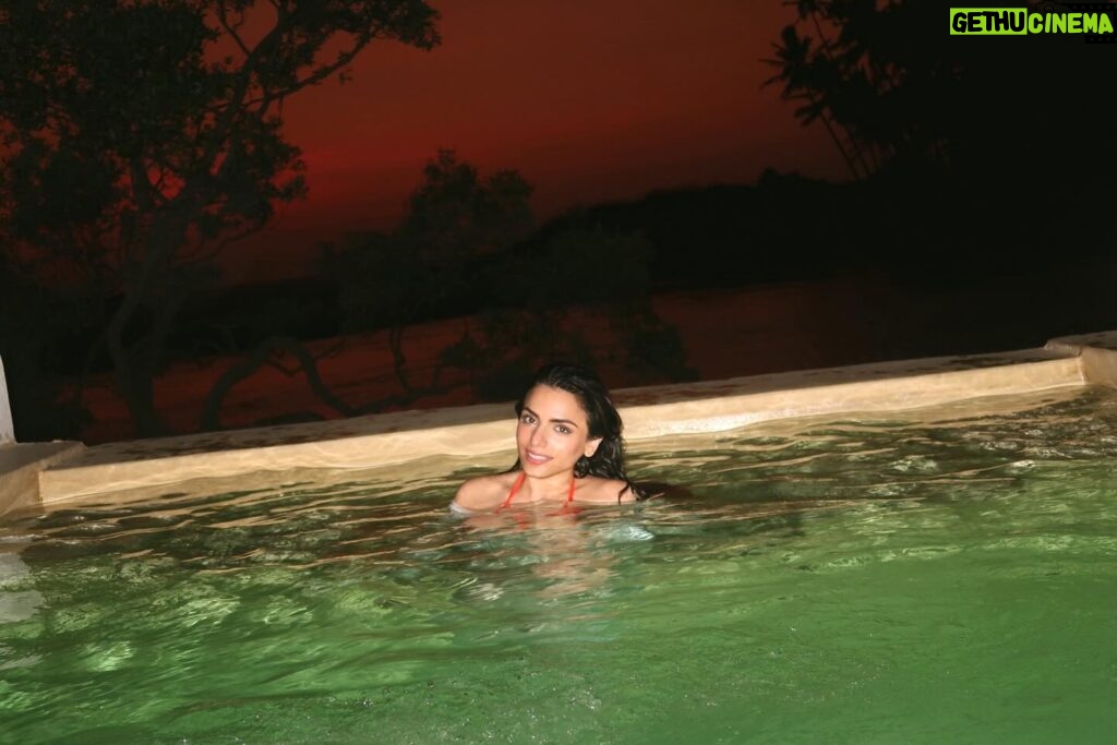 Sukriti Kakar Instagram - Aurora in Goa 🫨