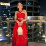 Sukriti Kakar Instagram – A moment in red ❤️

Outfit : @essrubypunitadua
Jewels: @amrapalijewels
Bag : @aclutchstory
Styling : @aashnarekhi @chandnikhanna