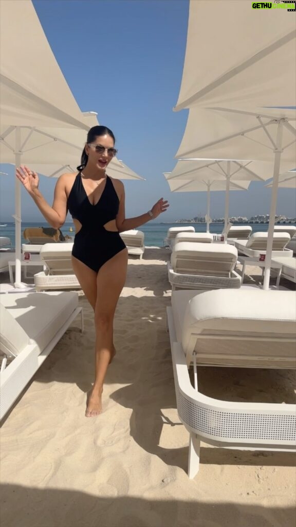 Sunny Leone Instagram - Love love Dubai!! #dubai #fivejbr