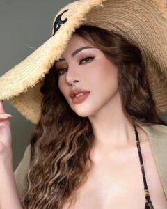 Sunshine Guimary Instagram - @celine @makeupbychachanable @iconicstarhair @newlifeaestheticsph