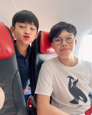 Supakson Chaimongkol Instagram - เตรียมตัวออกเดินทางได้ ☀️🌊👙⛱️🏖️🏝️

พวกเราเลือก @flyairasia.th #flyairasia #airasiasuperapp 
#ไปกระบี่ไปกับแอร์เอเชีย #jaokajaokha #jaokhunkap #ktlzinthemood  #airasiamove #airasia