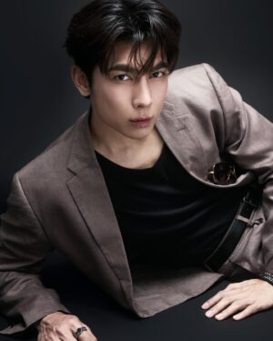 Suppasit Jongcheveevat Instagram - Absolutely honored to begin this exciting new journey as the Ambassador of H&M Thailand. Get ready for many incredible projects in the year!

#MewAmbassadorHMThailand @hm #HMThailand