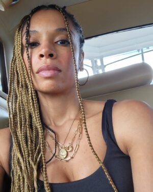 Susan Kelechi Watson Instagram - #tgif 🖤