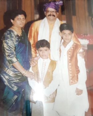 Sushant Divgikar Instagram - Mumma 🥹🙏🏼. 

One word , but that word is my whole entire universe and that word is - MOM ! 

Happy Mother’s Day to my life. 
I hope you see this and know that I am a better mother to my kids because you have been such a phenomenal to me and Karan. 

Thank you for all that you have done for us but now it is our time to give YOU everything WE can ! 

Love you and always will !
Yours ,
Sushu. 

#morhersday #internationalmothersday #love #unconditional #unconditionallove #bond