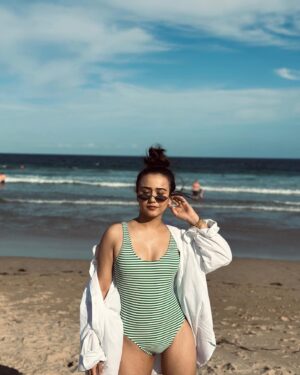 Swastima Khadka Instagram - Slipping into the ocean 🌊
#sydneybeaches