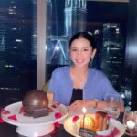Sweet Qismina Instagram - Semalam birthday hari ni pagi dah kerja…tak sempat nak edit videos apa semua. Bangun tidur tengok suami post video kita. So kita repost from suami punya tiktok je 🥰 Alhamdulillah ya Allah, selain keluarga sendiri & keluarga mentua yang baik, Allah juga turunkan seorang suami yang baik sangat. Terima kasih cinta for everything. Terima kasih Allah memberi Aku nikmat yang Aku rasa semua dah cukup. Terima kasih Allah 🤍 Happy birthday to me and Happy Anniversary to us! 🥳