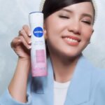 Sweet Qismina Instagram - Feeling confident and carefree with NIVEA Extra Bright Premium Fragrance Deodorant 💅🏼🥰 Wangian yang Sweet paling suka? Mestilah Miracle SWEET yang match dengan Sweet punya personality! Dan ia juga mempunyai 10X vitamin C yang dapat memulihara kulit bawah lengan dan wangian sepanjang hari! Dapatkan di farmasi terdekat sekarang! 💙 #myNIVEA #SignatureScent #PerfumedDeo @mynivea