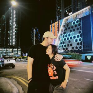 Sweet Qismina Instagram - Lamanya tak dating 😬

JB kacang pool mana best ?