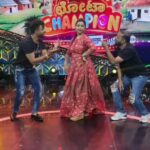 Swetha Changappa Instagram - HD ಪಿಚ್ಚರ್ ನೋಡಿ ಆಯ್ತಾ ನಿಮ್ ಹಾರ್ಟೂ ಪಂಕ್ಚರ್..! #ChotaChampion #AjjiManeVishesha #ZKReel #ZeeOnTheGoReels #ZeeKannada #BayasidaBaagiluTegeyona
