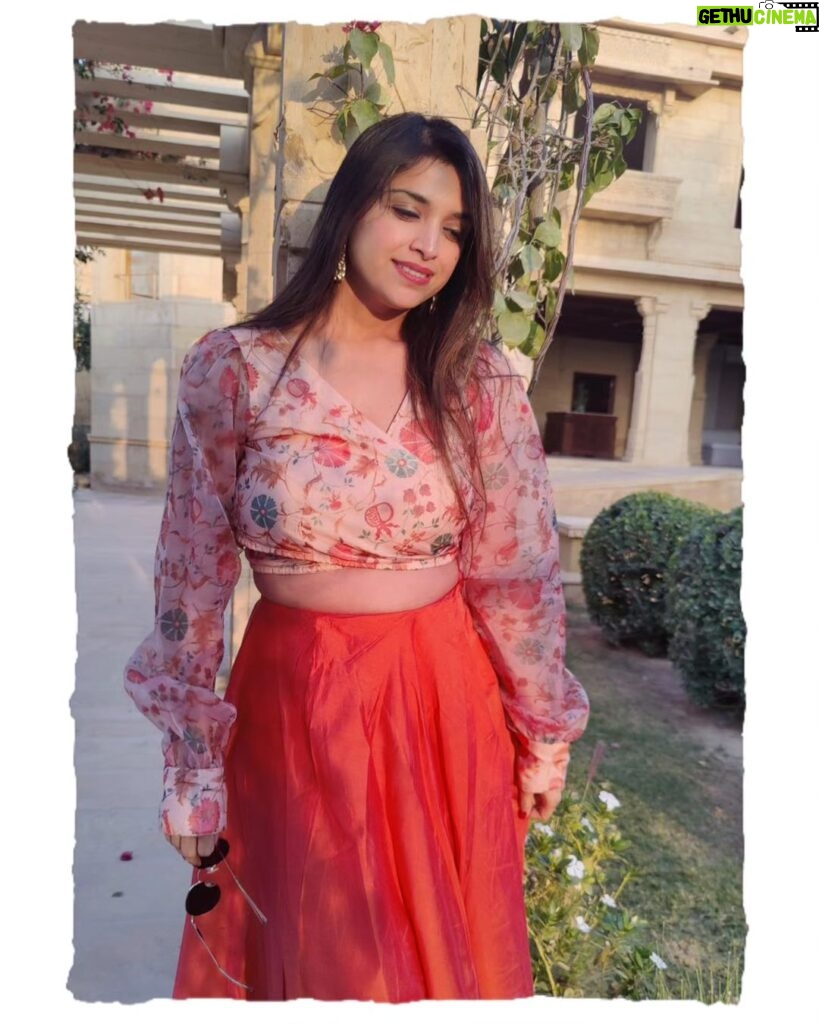 Swetha Changappa Instagram - Sunkissed ❤🧿 Sunshine is the best accessory.🧿 What say???