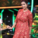 Swetha Changappa Instagram - Life is short ❤️ do things that make you happy. Not happy to put up with, but happy in yourself.❤️ Simple yet Beautiful look created by my beautiful team for chota champion episode.. Make up:- my all time favourite @keerthiram28 Hairstyle:- my new favourite @rashmitha_glamourholic Outfit:- @sowmya_t_gowda Jewellery:- @rktopknotchstudio Assistant:- @vinod_b_890 Photography:- @b_h_a_r_a_t_h_photography