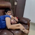 Swetha Changappa Instagram - My god's gift @jiyaan_aiyappa 😍🧿 Absolute bliss to sleep on his tiny lap when i am extremely tired and this little soul kisses me on my cheeks and offers me a glass of milk and his toys to cheer me up ❤️🙏🏻🧿 What more can i ask god 🙏🏻🧿 Motherhood is absolutely bliss 🧿 I'm sure all the parents will connect with me. ಎಷ್ಟೇ ಕಷ್ಟ ಇದ್ರು ಮಕ್ಕಳ ಜೊತೆ ಇದ್ದಾಗ ,ಅದೆಲ್ಲ ಮರತೆ ಹೋಗುತ್ತೆ ಅಲ್ವಾ❤️