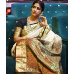 Swetha Changappa Instagram - Elegance is innate...individual...eternal... it stands the test of time!❤️ My beautiful classy Indian look for ugadi special event of zee kannada Make up:- my all time favourite @keerthiram28 Outfit:- @rktopknotchstudio Blouse design:- @yukthi_designs Jewellery:- @velvetboxby Hairstyle:- @hairstyle_by_shashi