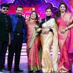 Swetha Changappa Instagram - Super queen 👑 women's day special ❤️ Don't miss to watch the beautiful episodes of super queen today Saturday and tomorrow Sunday 6pm onwards on our favourite @zeekannada ❤️ Happy weekend everyone ❤️