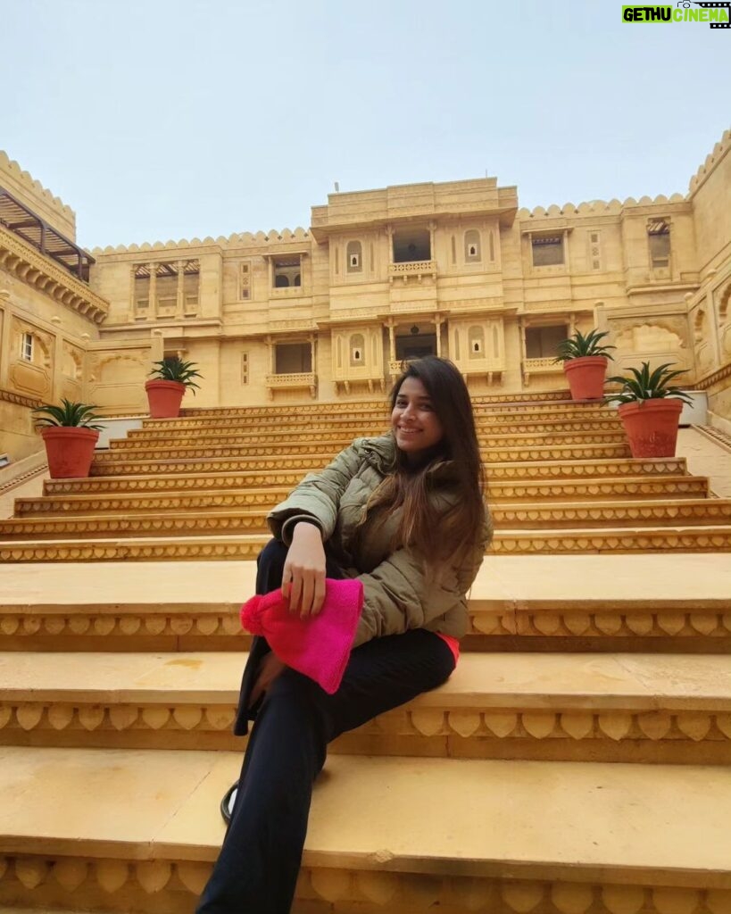 Swetha Changappa Instagram - "Self-love is the key to a joyful life." My Best days of Jaisalmer ❤ Missing our time a lot @thedrapediva #India #Rajasthan #traveling #Indiatour #travelinspiration #jaisalmer #jaisalmerfort #traveller #friendsforever