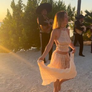 Sydney Sweeney Instagram - good times and tan lines