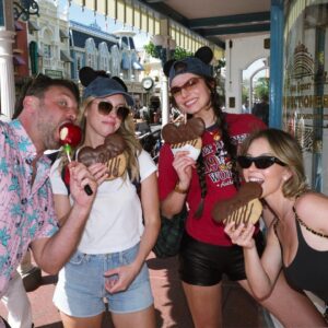 Sydney Sweeney Instagram - happiest place on earth (๑*◡*๑)