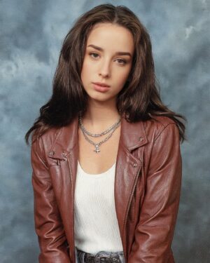 Sylwia Lipka Instagram - 90’s yearbook by AI ☁️