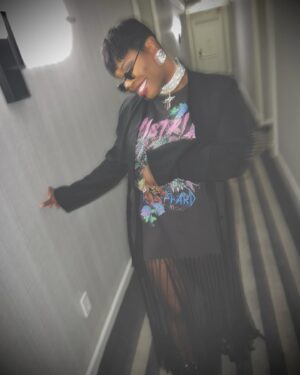 Ta'Rhonda Jones Instagram - ✨ ✨ ✨ ✨👈🏿What I leave behind!!

@shopakira