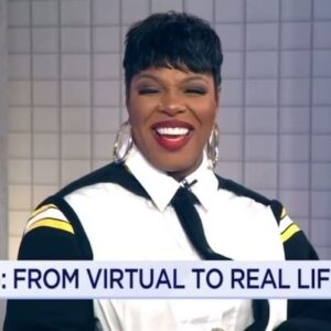 Ta'Rhonda Jones Instagram - New York was such a vibe!! Thanks a ton @pix11news for having me! 🙏🏿 we talked about my new show #TheNeverEverMets on @owntv & what are some of the things I require from a man!!! 💋 Please watch the whole THANG🙌🏿🙌🏿🙌🏿 #Datingshow #Dating #Love #Host #expert #explorer #exploring #datingexpert #Ny #newyork #chicago