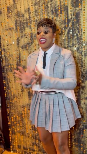 Ta'Rhonda Jones Instagram - Can’t get too humble…they start acting like you ain’t YOU😎 NYC press tour for my new show #TheNeverEverMets On @owntv streaming on @hbomax every Friday @7PM cst!! 
@tamronhallshow Thanks a ton for having me🙏🏿✨
 Hair: @oluchizelda 
Makeup:💄 ME 
Styled by: ME 
Outfit: @shopakira 

#newyork #Press #Tv #Tvshowhost #tamronhall #Actress #Blessed #god #Share #explore #Live #stylish