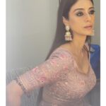 Tabu Instagram - Aise hi kabhi kabhi.. @naheedee @taruntahiliani @souravroy_1999 @anayah_jewellery
