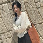 Taeyeon Instagram - #광고 #LVLowKeyHobo @LouisVuitton