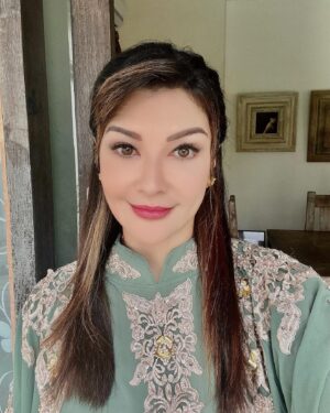 Tamara Bleszynski Instagram - Tak terasa April berakhir sebentar lagi, semakin bertambahnya Umur dan Berkurangnya Waktu…semakin Dekat kita pada Cahaya ✨

TBlz