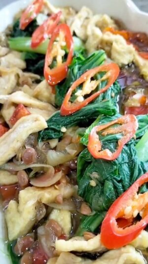 Tamara Bleszynski Instagram - Tumis Pakcoy Tauco 💚

Sayuran
Vegetables
Vegetarian

@tehmanisbali 🌱