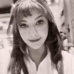 Tamara Bleszynski Instagram - Hidup ini Hitam Putih atau Berwarna? Tergantung pilihanmu… Nitey Day 🤍, TBlz 24.3.2024