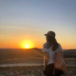 Tamara Bleszynski Instagram - Selamat Pagi, Rezeki bukan hanya uang, tetapi juga umur yang berkat, nikmat kesehatan, kebaikan, kedamaian dan dikelilingi oleh org2 yang kita cintai dan mencintai kita apa adanya. 💛 Salam Subuh & Semangat pagi 🌼 TBlz