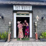 Tamara Bleszynski Instagram - Hari ini aku sangat gembira, terima kasih telah diberi kepercayaan utk merayakan moment special Birthday sis @sashaabee dan teman2 sayang 💖 Senang sekali semua Happy dengan Masakan dari Teh Manis @tehmanisbali Semoga menjadi Berkah untuk Kita semua. Wassalam, Tamara Bleszynski TEH MANIS 🏡TEH MANIS Jl Batu Mejan T7 Echo Beach Canggu Bali Indonesia 🇮🇩 📞 081246409786 #birthdaycelebration #tehmanisbali