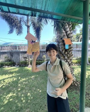 Tamara Bleszynski Instagram - Selamat yah anakku sayang @kenzoulionofficial Mommy bangga banget dengan semangat belajarmu 📚📖

Today’s Student-Led Conference 👨🏻‍🎓