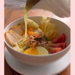 Tamara Bleszynski Instagram - Hello weekend 💕 Soto Ayam Spesial @tehmanisbali 🏡TEH MANIS OPEN: Everyday 10:00-17:00 Jl Batu Mejan T7 Echo Beach Canggu Bali Indonesia 🇮🇩