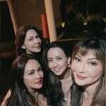 Tamara Bleszynski Instagram - Family & Friends stick together 🥂✨