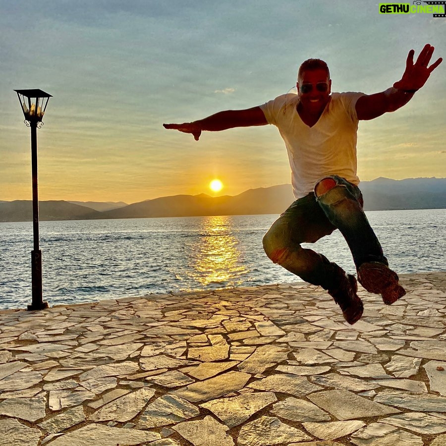 Tamer Hagras Instagram - Fly like an eagle 🤩... #الحمدلله #tamerhagras #hagrastravels #تامرهجرس #هجرس_تراڤلز