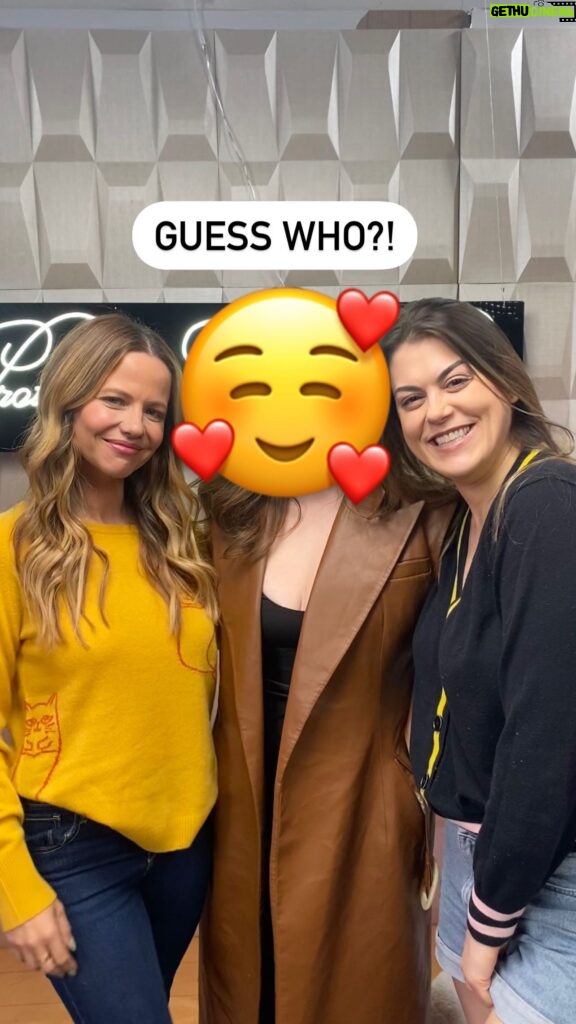 Tammin Sursok Instagram - 🎶Awkward🎶 Who is READY for our trip to Rosewood?!? …Paige and Jenna are! 👀😅😎 What questions do you have for them and the rest of the cast??? Comment below! #prettylittleliars #pll #gotasecret