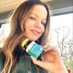 Tammin Sursok Instagram - *unedited photo Keeping your skin and eyes hydrated can feel like a never-ending process! Herbs of Gold @herbsofgold Sea Buckthorn Oil is a great way to boost your intake of beneficial fatty acids. ❤️This high-grade, organic and sustainably sourced Sea buckthorn oil provides a balanced profile of omega-3,6,7 and 9 as well as plant sterols, vitamin E and carotenoids. This potent antioxidant helps relieve dry eyes and supports skin hydration and health. Plus, it’s vegan friendly! 🕺🏼#herbsofgoldpartner