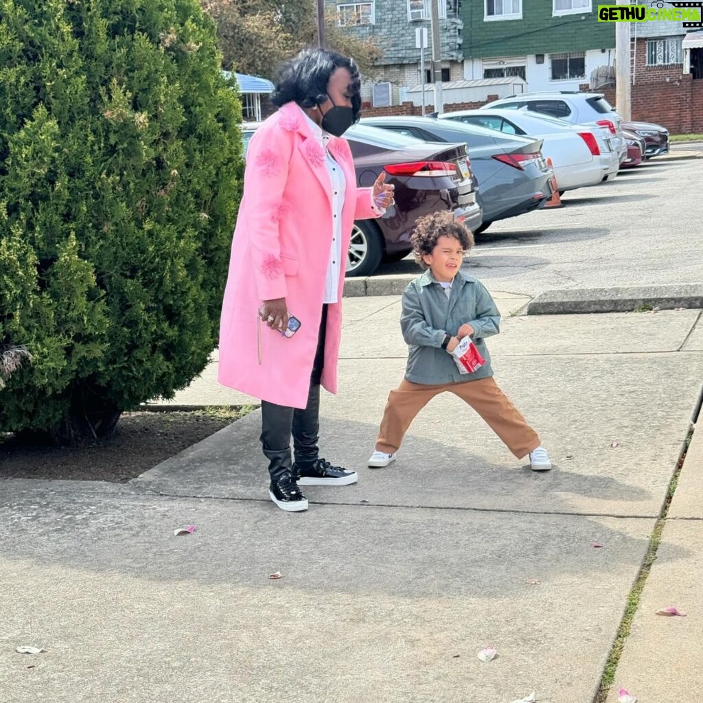 Tamron Hall Instagram - The legendary North Philly Easter egg hunt has a new member Blessed to spend this day with my Philadelphia folks We have counted down all year to this Moses Moment: Happy Easter