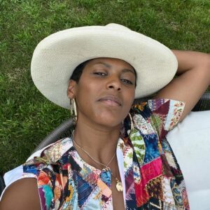 Tamron Hall Instagram - Hat stays on @cameron1newton #camnewton #tamcam