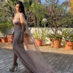 Tanishaa Mukerji Instagram - The best feeling is living in sunshine ! ☀️ #fashion #fun #vibe #trendingsongs #beyonce