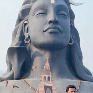 Tanishaa Mukerji Instagram - Happy Mahashivratri 🔱🕉️

#shivratri #awakewithadiyogi #mahashivratri