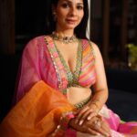Tanishaa Mukerji Instagram - Eternal beauty @tanishaamukerji💫 Stylist - @styledbyparikshaat Outfit - @basilleafworld Jewellery - @gehnajewellers1 Photographer - @wadhwaniyaash #TanishaMukerji #StyledByParikshaat #IndianCouture #IndianBeauty #Bollywood #LuvYouShankar #BollywoodActress #StyleFile #FashionPhotography #Ss24 #EidMubarak