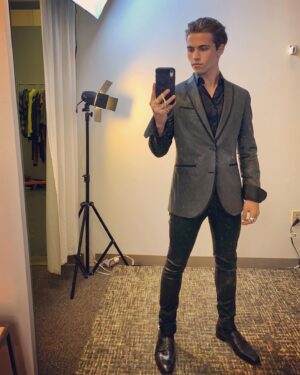 Tanner Buchanan Instagram - Feelin Snazzy