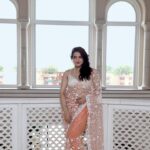 Tanushree Chakraborty Instagram - Saree is not just fabric; it’s a beautiful tapestry of our culture, traditions, and history. From the intricate weaves to the vibrant colors, each saree tells a story of artistry and pride. #SareeNotSari #TraditionalElegance #CulturalHeritage #TimelessBeauty @ajkernandinii @rudra_saha_official