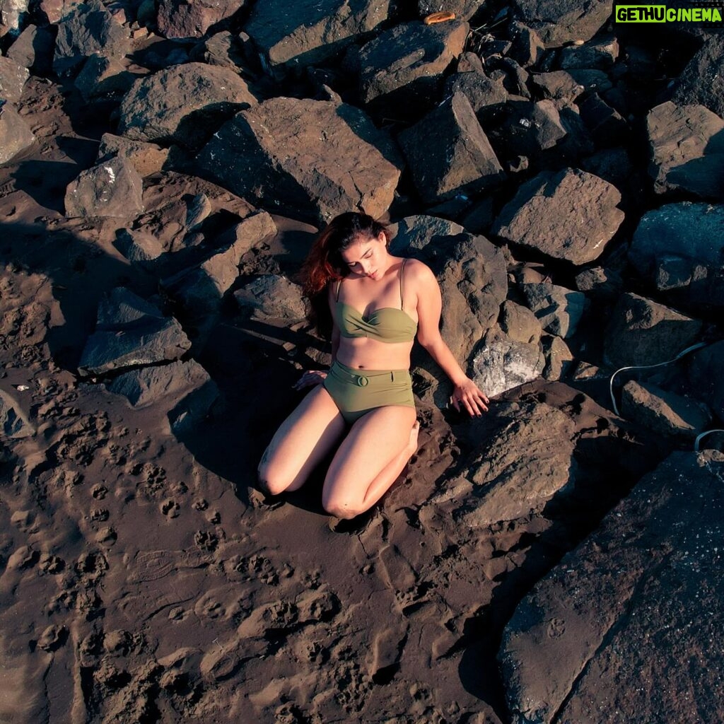 Tanya Chaudhari Instagram - Bikini season is the best season 👙 . . . . 👙 @hm 📸 @udankhatola_94 . . . . . #fridayvibes #beachlife #hmxme #bikinishoot #dronephotography #bikinis #bikiniseason #bikinimodel #tanyachaudhari