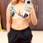 Tanya Chaudhari Instagram - Bado Badi 🤓 . . . . Joggers @hrxbrand Specs @lenskart . . . . #badobadi #fitcheck #hrx #lenskart #trending #trendingreels #trendingsongs #trendinggirl #tanyachaudhari