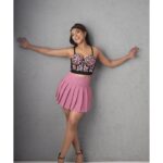 Tanya Chaudhari Instagram - In this look, I look like a 90s Bollywood heroine 🥰 What do you guys think? . . . . Photography @faizialiphotography Makeup @makeup_asfaque Hair @sisodmanju . . . . #newlook #fashionphotography #bollywoodstyle #heroine #tanyachaudhari