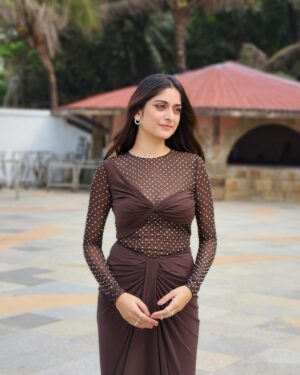Tanya Maniktala Instagram - Somebody Else

For the promotions of PI Meena (watch now on @primevideoin)

(Keep swiping to see how it starts vs how it eventually ends (:)

Thank you @anshikaav for pulling through!! 

Outfit @tisharth_by_shivani
Earrings @marchjewellery_com
Rings @inezeofficial @kushalsfashionjewellery
Footwear @charleskeithofficial
HMU @hnmbysnehal 
Assisted by @safalta_b 
Styled by @anshikaav
Assisted by @bhatia_tanisha